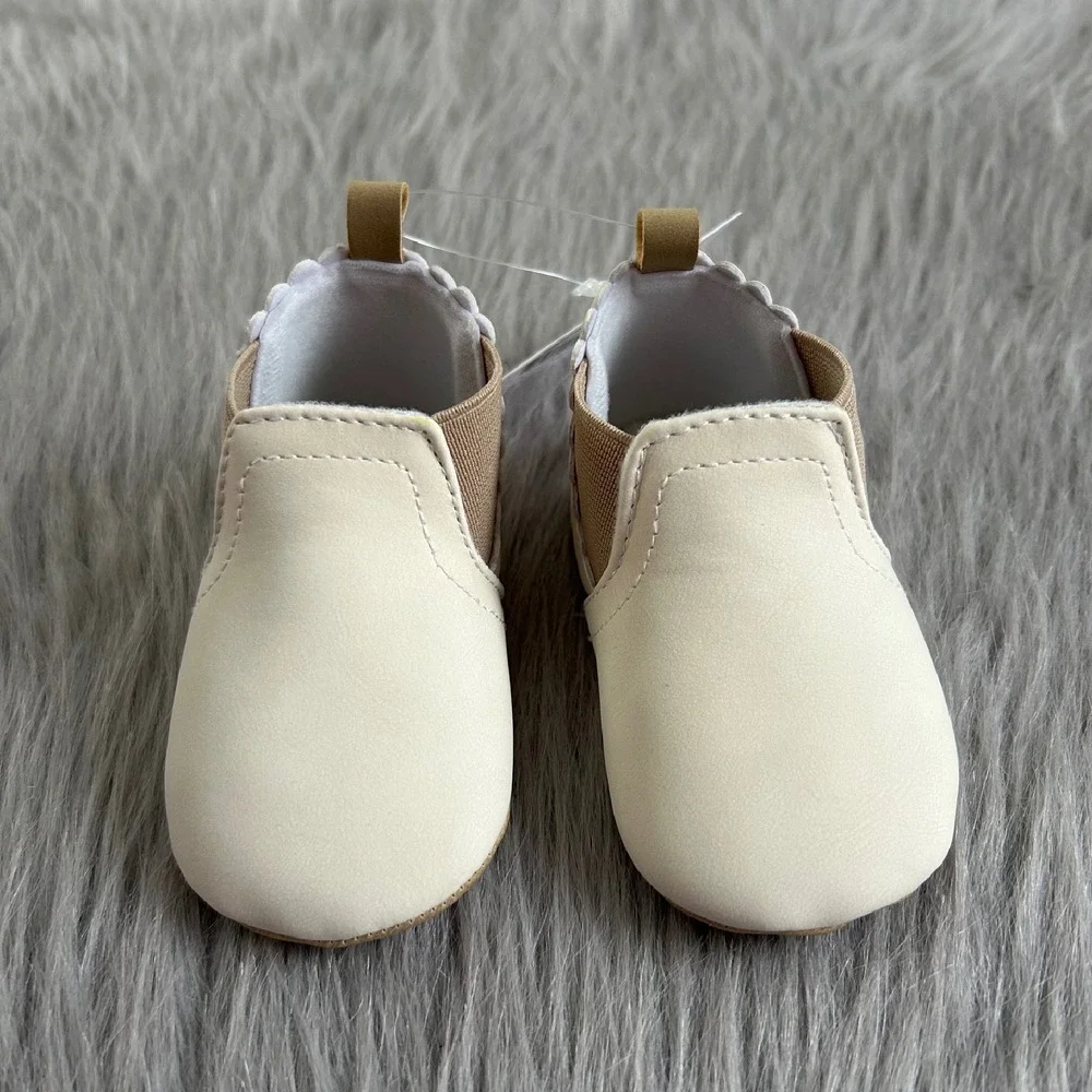 Carter's Child Of Mine Baby Shoes Infant Girls Size 3-6 Months White Booties NEW